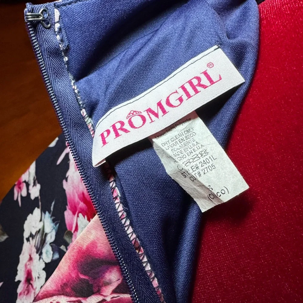 Floral Midi Skirt with Pink and Navy Design - Picture 12 of 12